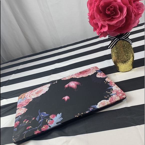 Meet your Posher, Madeline - Picture 3 of 3